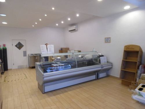 Locale commerciale in vendita a San Benedetto del Tronto