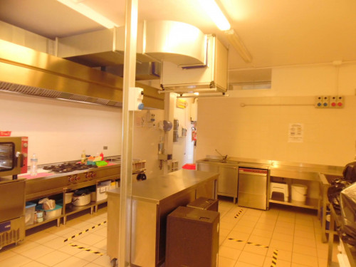 Locale commerciale in vendita a San Benedetto del Tronto