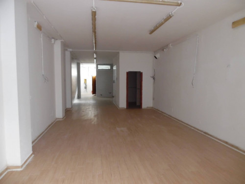 Locale commerciale in vendita a San Benedetto del Tronto