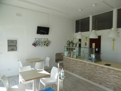 Pizzeria al taglio in vendita a Grottammare