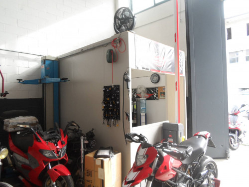 officina moto in vendita a San Benedetto del Tronto