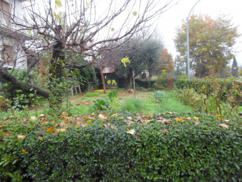 Casa singola in vendita a Colli del Tronto