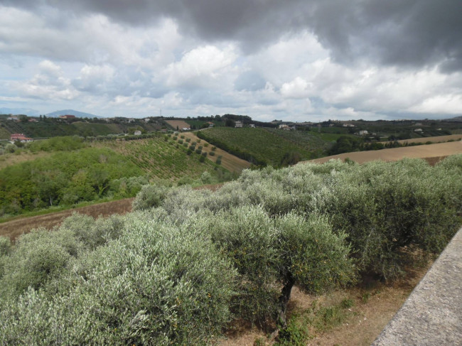 Casolare in vendita a Monteprandone