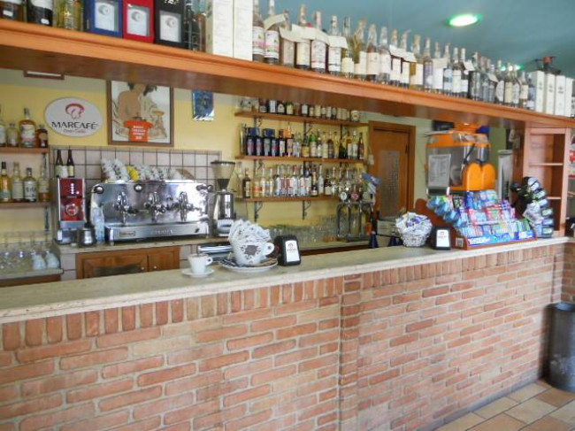 Bar - Tabacchi in vendita a Martinsicuro