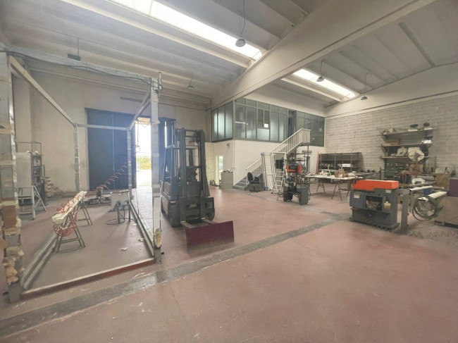 Capannone in vendita a Monteprandone