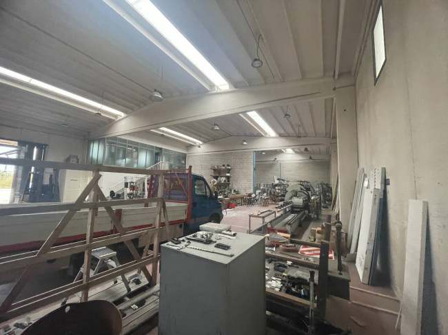 Capannone in vendita a Monteprandone