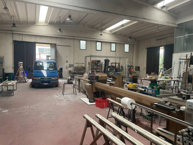 Capannone in vendita a Monteprandone