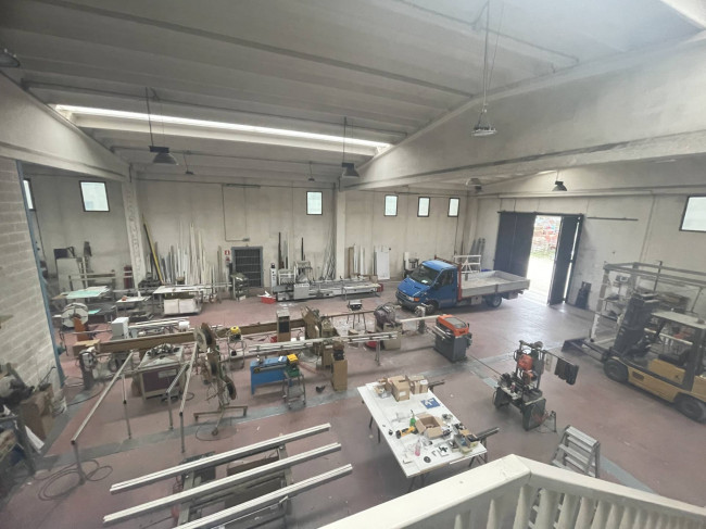 Capannone in vendita a Monteprandone