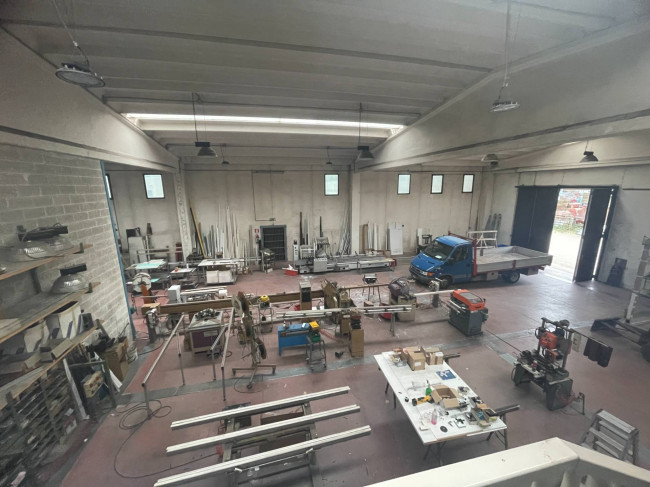 Capannone in vendita a Monteprandone