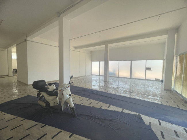 Locale commerciale in vendita a San Benedetto del Tronto