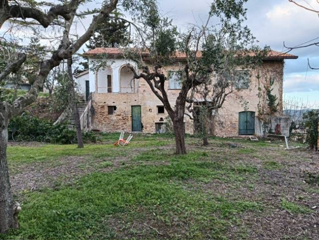 Casolare in vendita a Spinetoli
