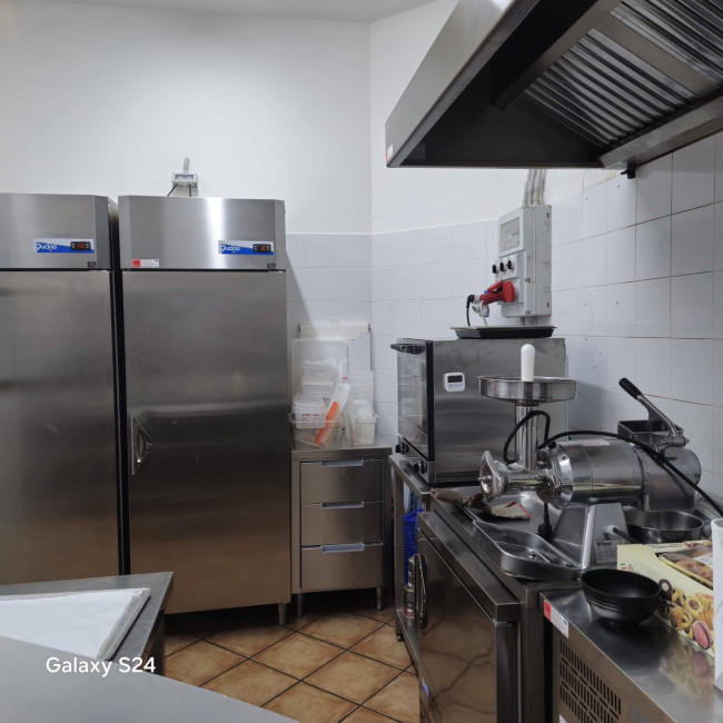 Gastronomia - Pasta all'uovo - pasticceria in vendita a San Benedetto del Tronto