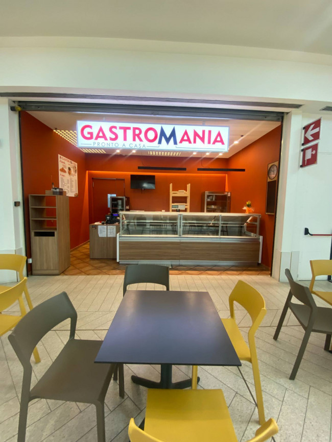 Gastronomia - Pasta all'uovo - pasticceria in vendita a San Benedetto del Tronto
