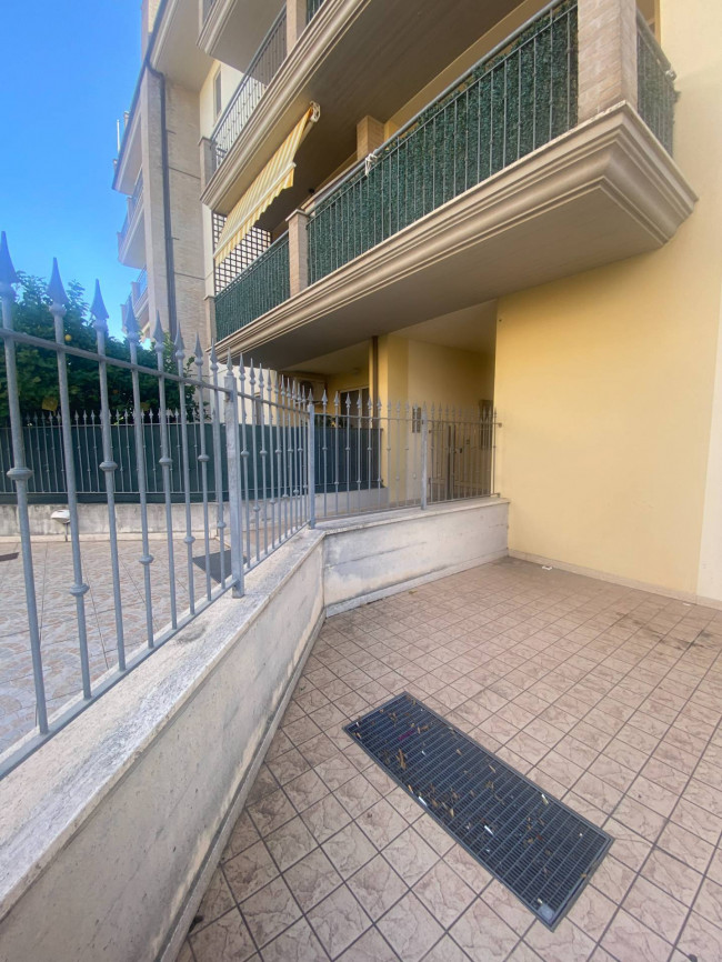 Locale commerciale in vendita a Monteprandone