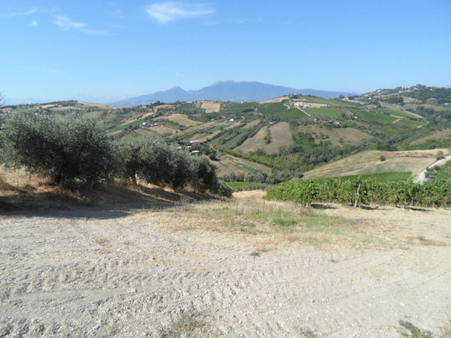 Casolare in vendita a Monsampolo del Tronto