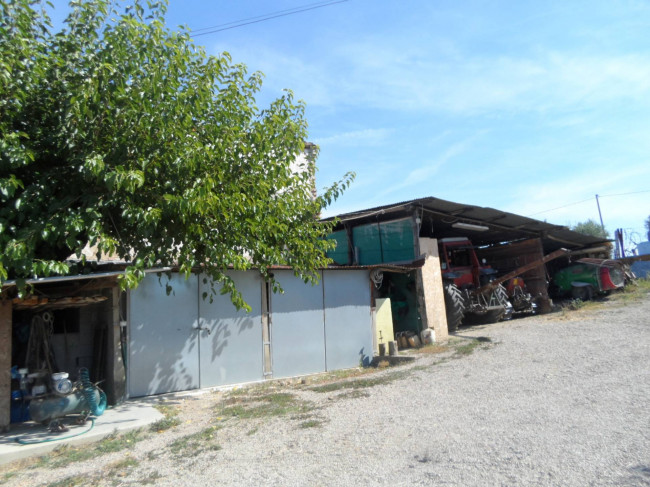 Casolare in vendita a Monsampolo del Tronto