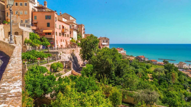 Hotel in vendita a Grottammare