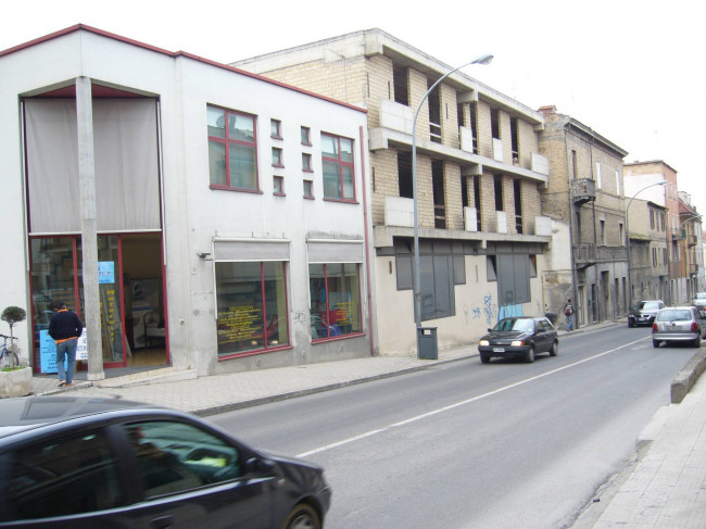 Locale commerciale in vendita a San Benedetto del Tronto