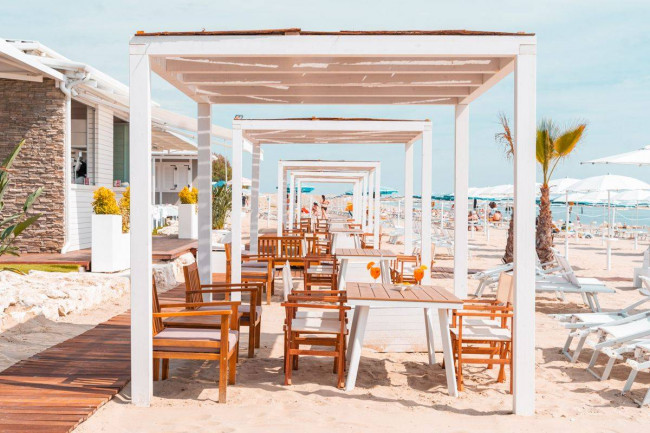 Stabilimento balneare in affitto a Grottammare