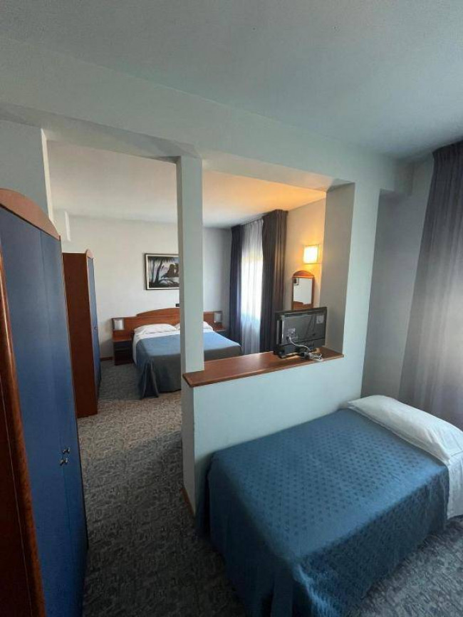 Hotel in vendita a Porto San Giorgio