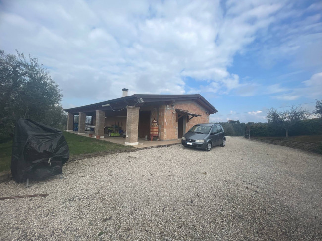 Casa singola in vendita a Monsampolo del Tronto