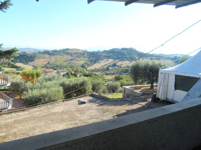 Casa indipendente in vendita a Monsampolo del Tronto