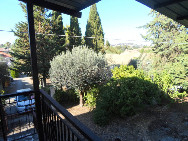 Casa indipendente in vendita a Monsampolo del Tronto