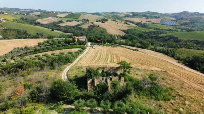 Casolare in vendita a Castignano