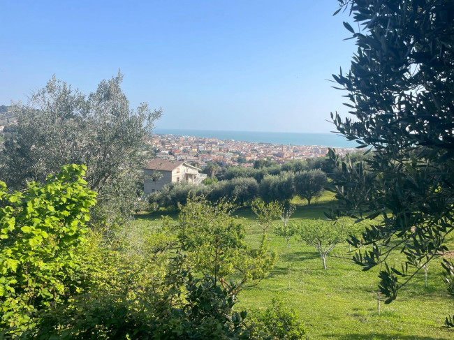 Casolare in vendita a San Benedetto del Tronto