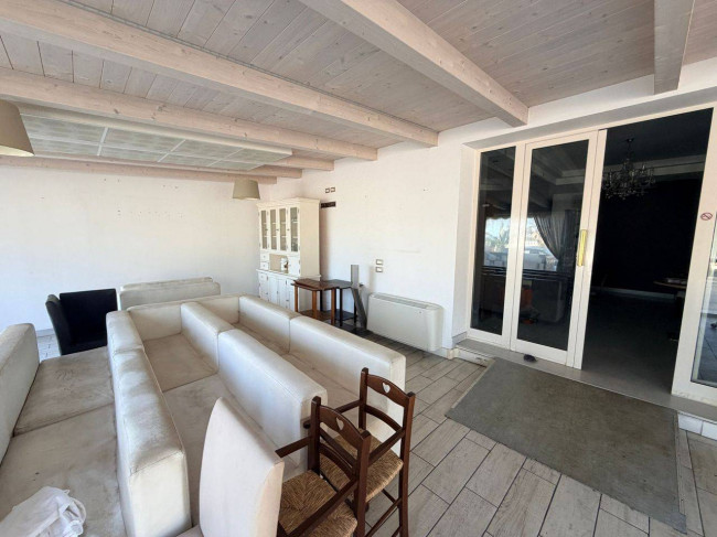 Locale commerciale in affitto a San Benedetto del Tronto