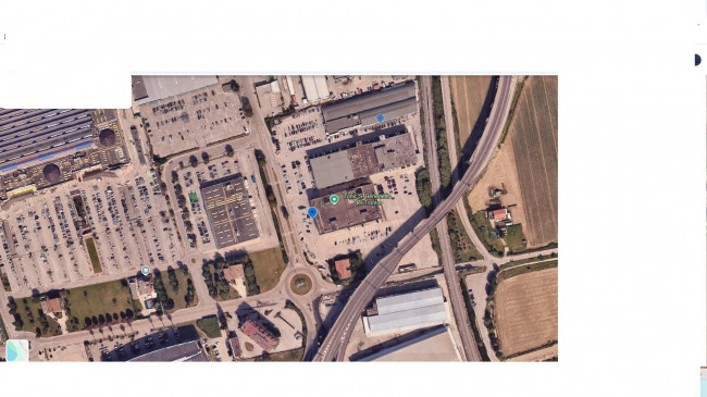 Locale commerciale in vendita a San Benedetto del Tronto