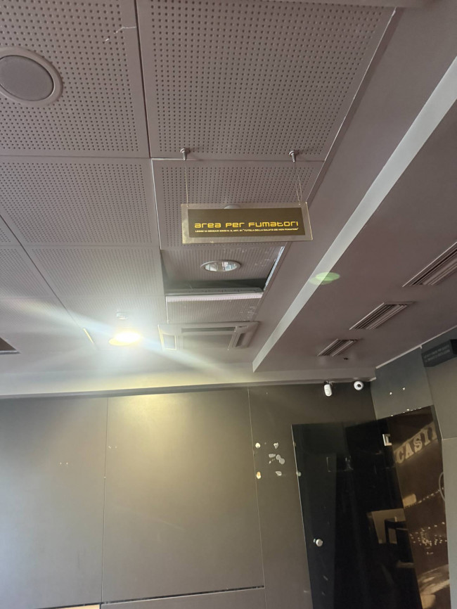 Locale commerciale in affitto a San Benedetto del Tronto