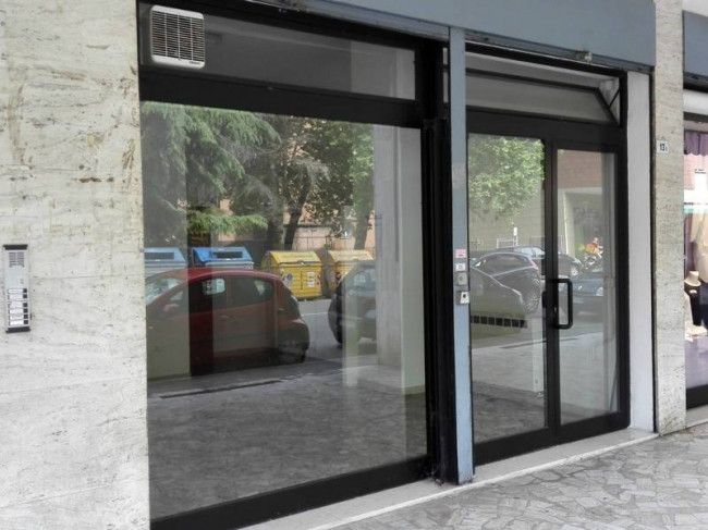 Locale commerciale in vendita a San Benedetto del Tronto