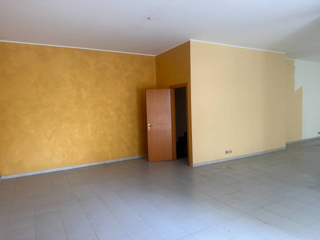 Magazzino - deposito in affitto a San Benedetto del Tronto