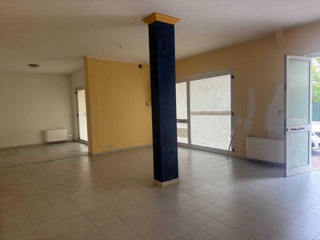 Magazzino - deposito in affitto a San Benedetto del Tronto