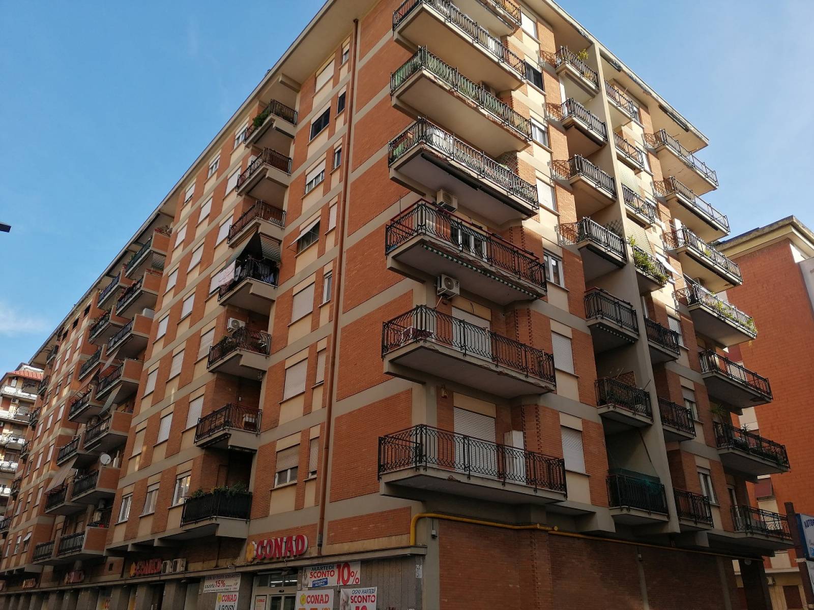 1231990 Trilocale in Via Marco Celio Rufo, Roma, Zona Quadraro, Porta Furba