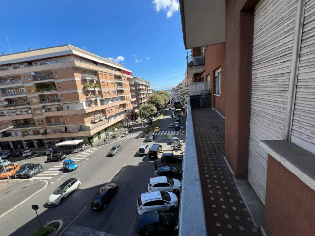Appartamento in vendita a Baldo Degli Ubaldi, Roma (RM)