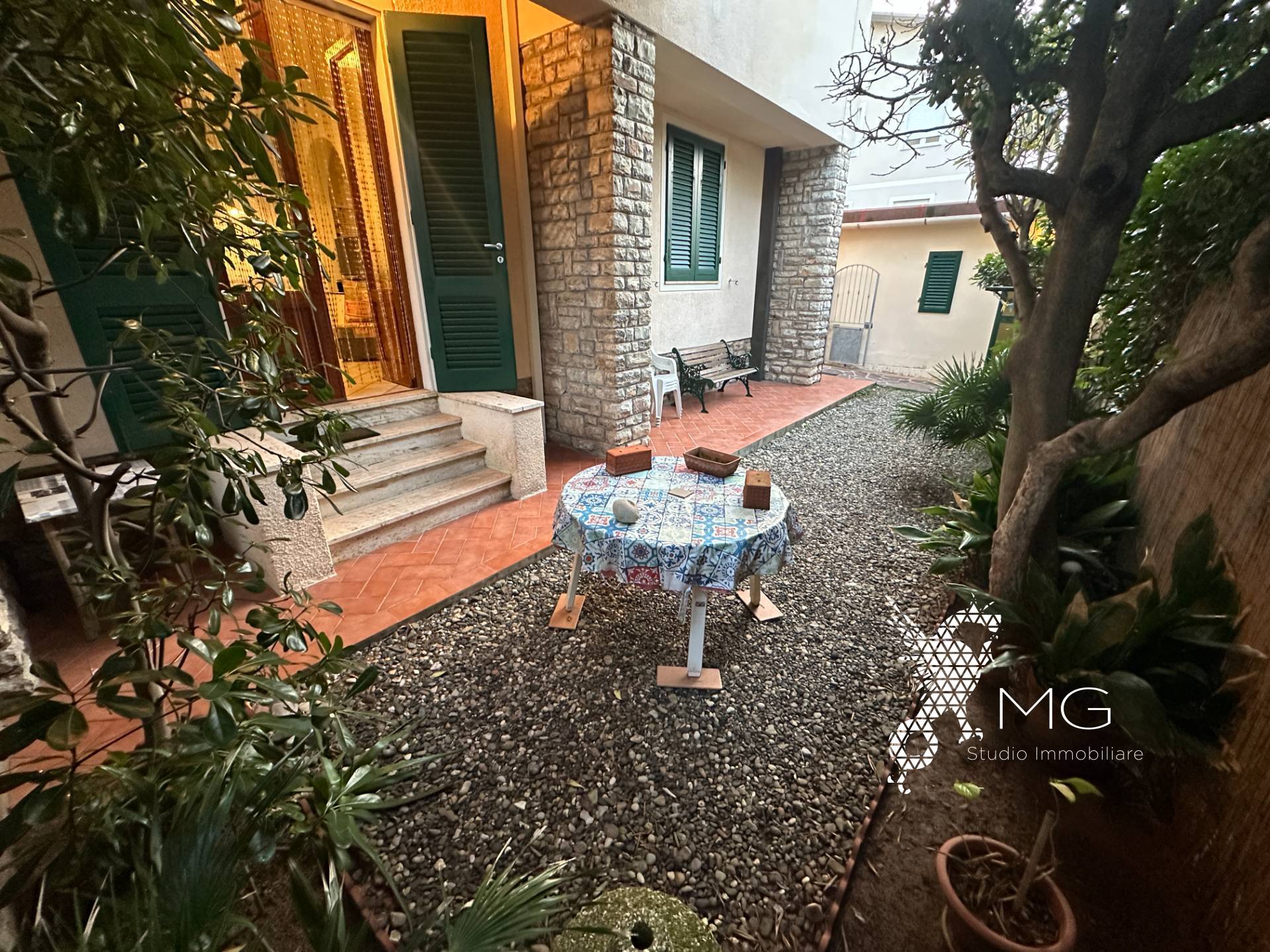 Appartamento in vendita a Rosignano Marittimo