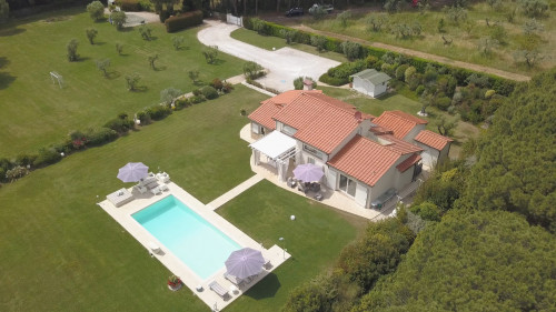Villa in vendita a Cecina