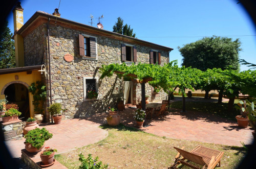 Rustico in vendita a Gabbro, Rosignano Marittimo (LI)