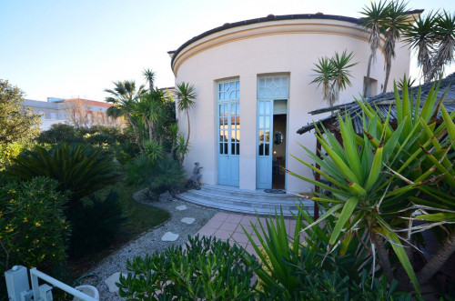 Appartamento in casa Vacanze in vendita a Pisa