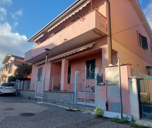 Appartamento in vendita a Rosignano Marittimo