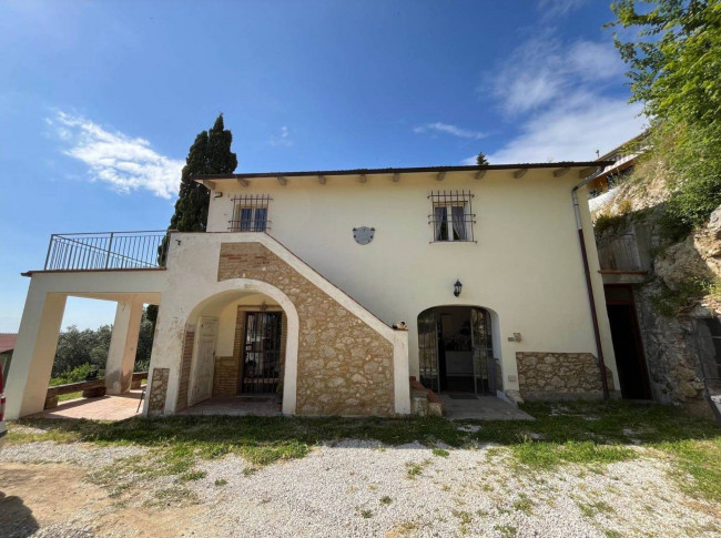 Villa in vendita a Rosignano Marittimo