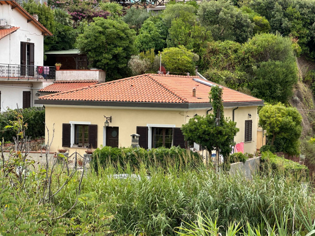 Casa singola in vendita a Rosignano Marittimo