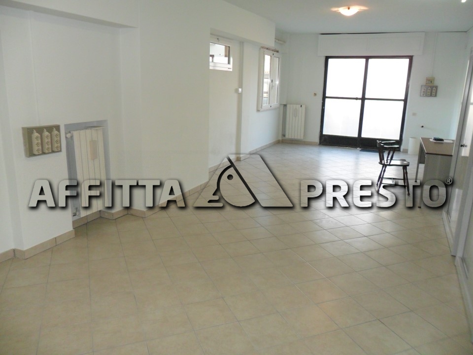  pisa affitto quart: porta a lucca affitta-presto-agenzia-pisa