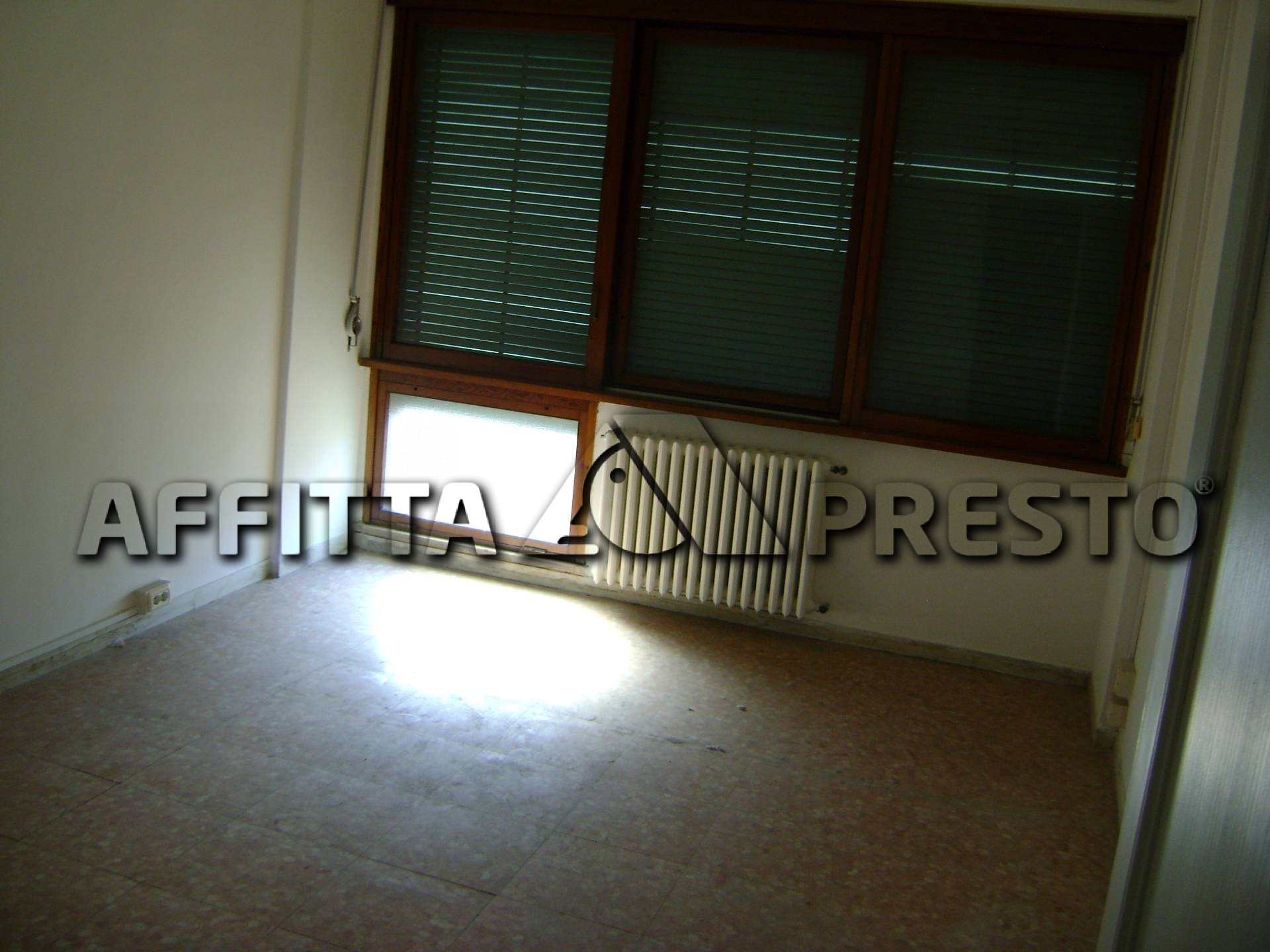 Ufficio - Loc.Com. LIVORNO affitto  Centro storico  Affitta Presto Agenzia Livorno