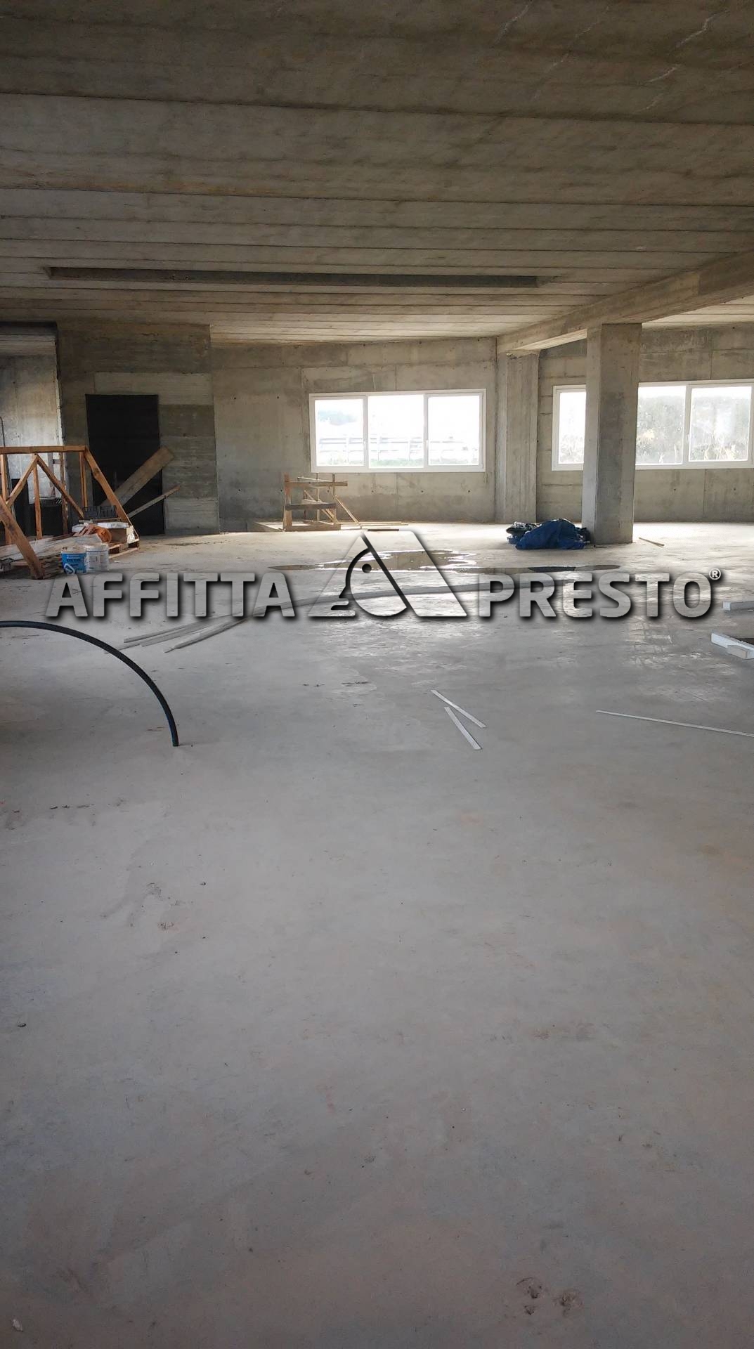 Capannone Commerciale LIVORNO affitto  Coteto  Affitta Presto Agenzia Livorno