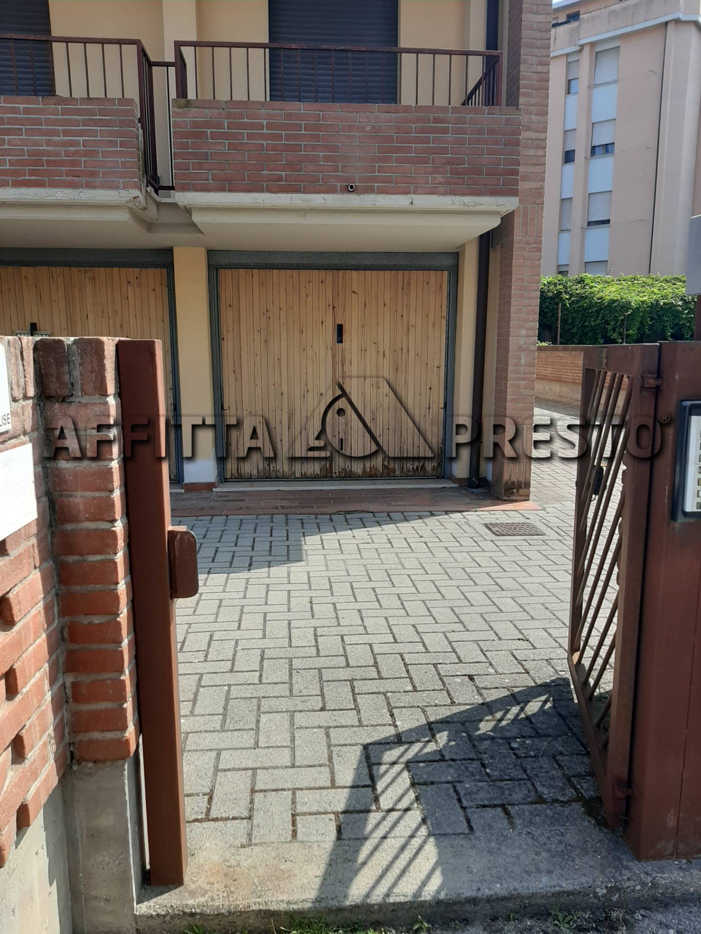  pisa affitto quart: porta a lucca affitta-presto-agenzia-pisa