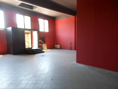 Fondo Commerciale in affitto a Forlì