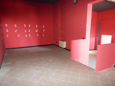 Fondo Commerciale in affitto a Forlì
